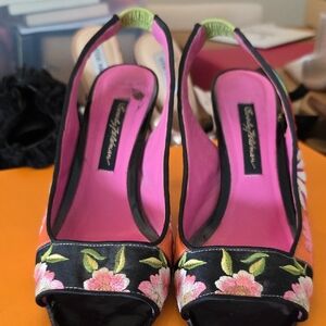 Beverly Feldman Black and Pink Floral Heels